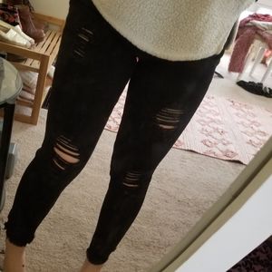 ❤Ripped black skinny jeans